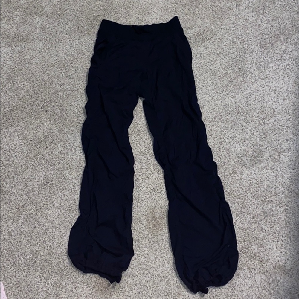 Lululemon women’s black striped studio pants III
